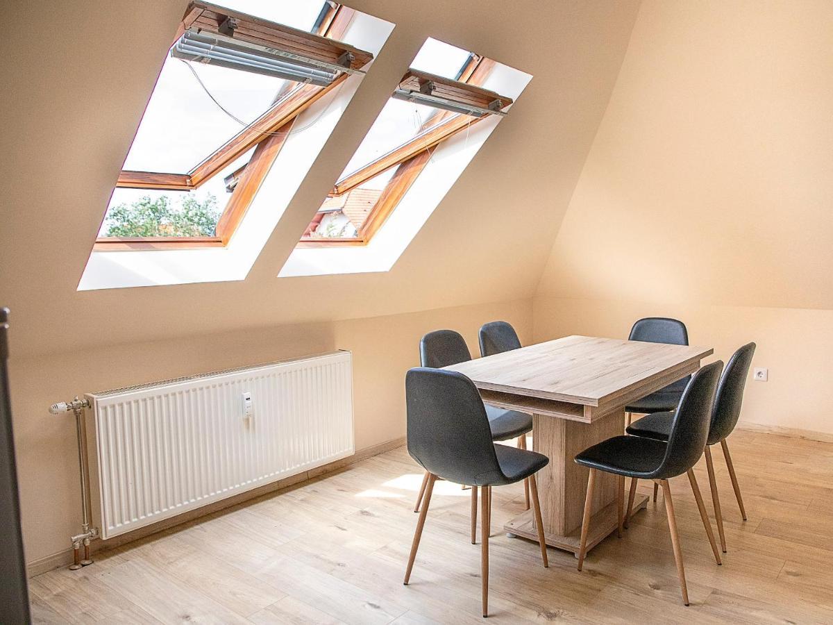 Lux Apartman Buek Eksteriør bilde