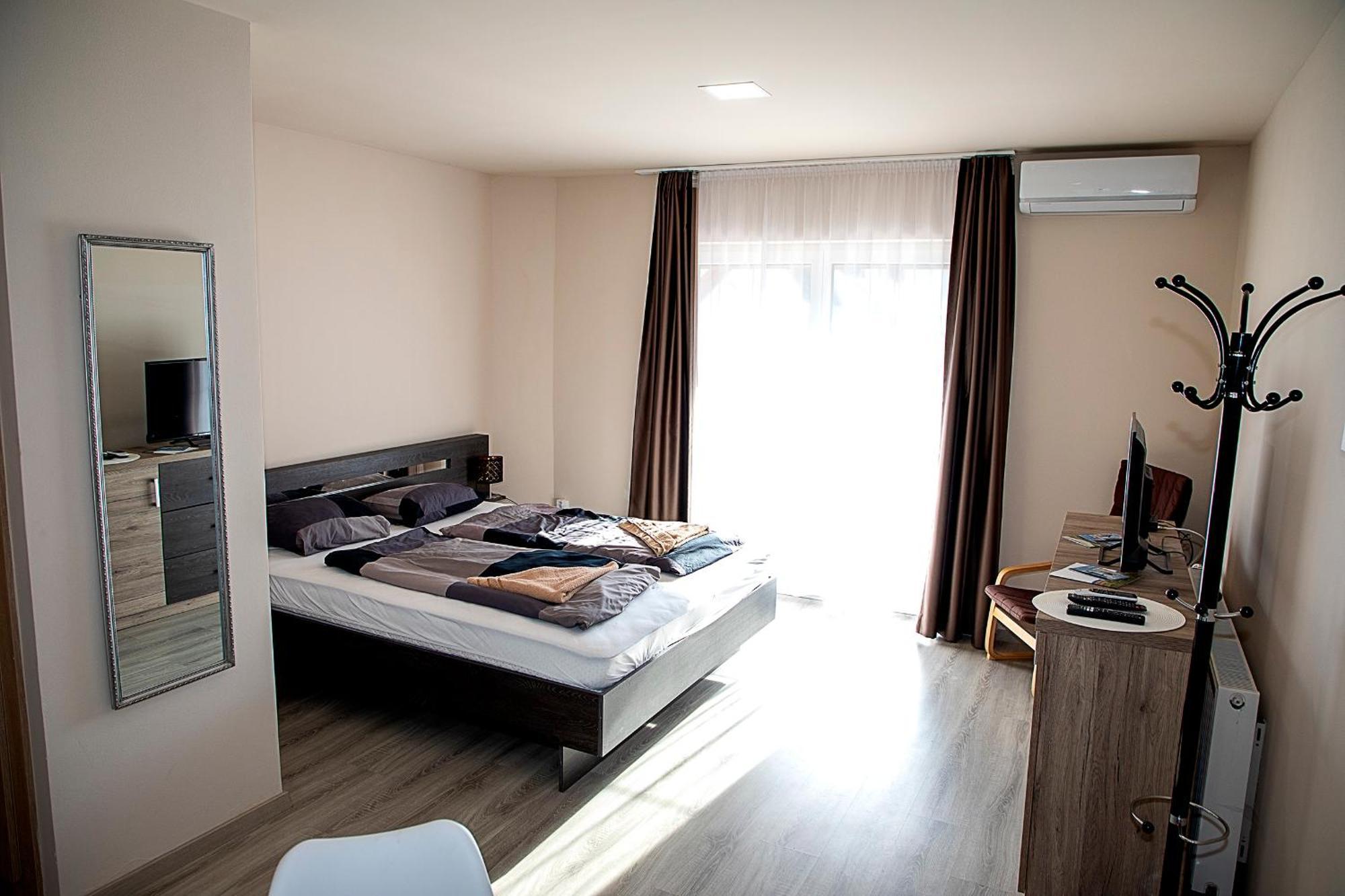 Lux Apartman Buek Eksteriør bilde